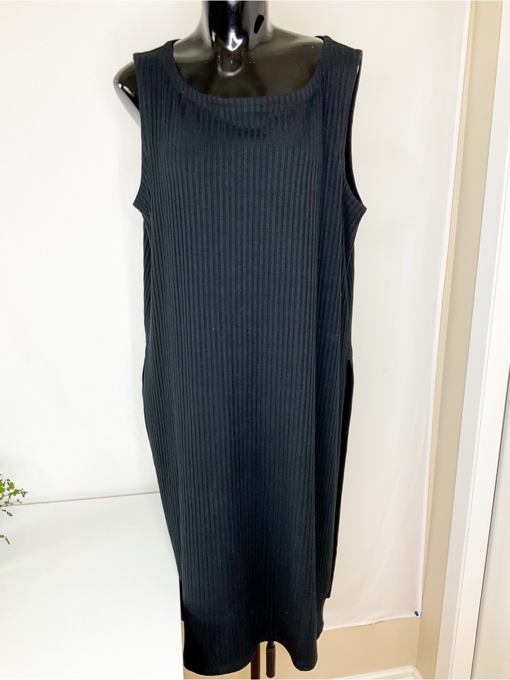 EILEEN FISHER Classic Black Sleeveless Ribbed Dress SZ LARGE